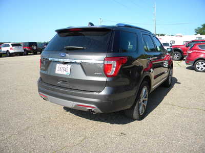2017 Ford Explorer, $16995. Photo 5