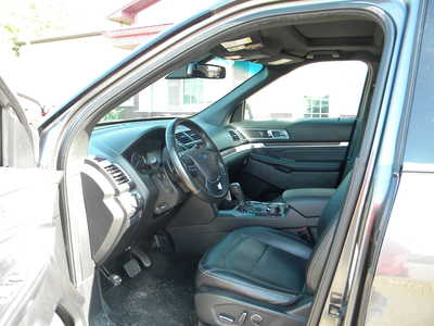 2017 Ford Explorer, $16995. Photo 10