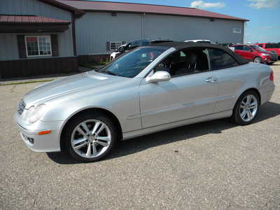 2007 Mercedes-Benz CLK-Class, $9995. Photo 1