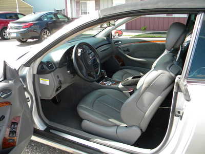 2007 Mercedes-Benz CLK-Class, $9995. Photo 8