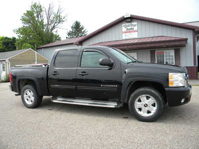 2011 Chevrolet 1500 Crew Cab, $10995. Photo 1