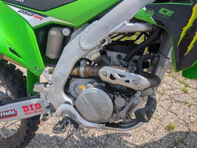 2022 Kawasaki Motorcycle, $4800. Photo 5