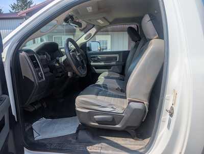 2017 Dodge 3500 Reg Cab, $24995. Photo 9
