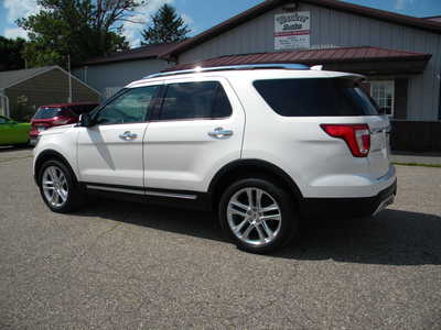 2016 Ford Explorer, $14995. Photo 3