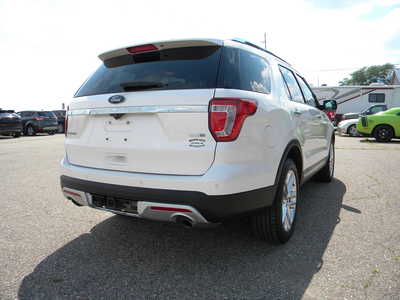 2016 Ford Explorer, $14995. Photo 5
