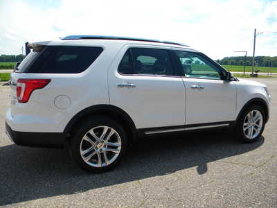 2016 Ford Explorer, $14995. Photo 6