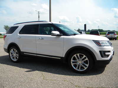 2016 Ford Explorer, $14995. Photo 7