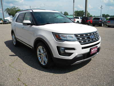 2016 Ford Explorer, $14995. Photo 8