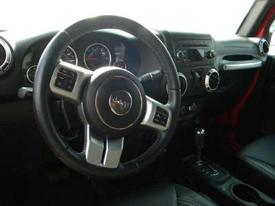 2015 Jeep Wrangler, $13995. Photo 10