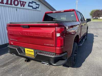 2021 Chevrolet 1500 Crew Cab, $36899.00. Photo 3