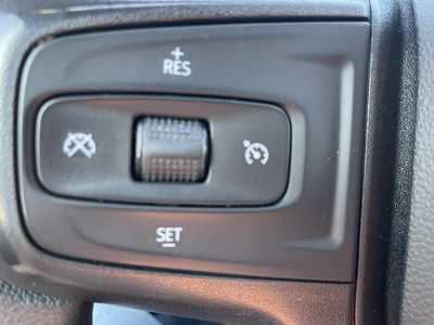 2021 Chevrolet 1500 Crew Cab, $36899.00. Photo 6
