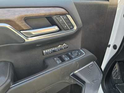 2023 Chevrolet 1500 Crew Cab, $52899.00. Photo 10