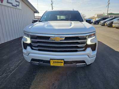 2023 Chevrolet 1500 Crew Cab, $52899.00. Photo 3