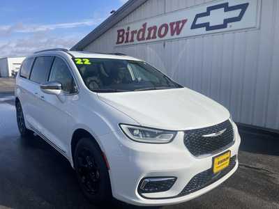 2021 Chrysler Pacifica, $24999.00. Photo 3
