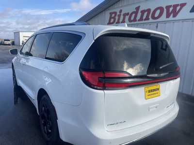 2021 Chrysler Pacifica, $24999.00. Photo 7