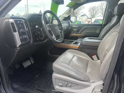 2018 Chevrolet 1500 Crew Cab, $26960.00. Photo 11