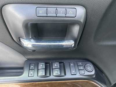 2018 Chevrolet 1500 Crew Cab, $26960.00. Photo 12