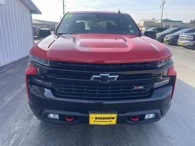 2021 Chevrolet 1500 Crew Cab, $28899.00. Photo 4