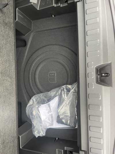 2023 Chevrolet Equinox, $27490.00. Photo 10