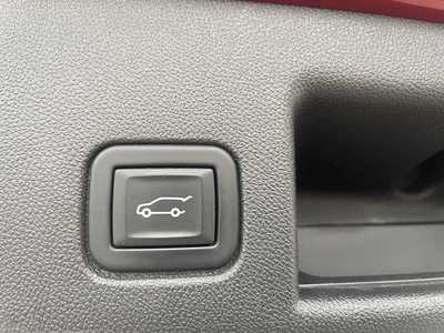 2023 Chevrolet Equinox, $27490.00. Photo 11
