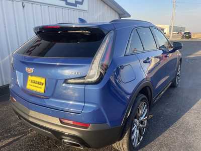 2021 Cadillac XT4, $29690.00. Photo 2
