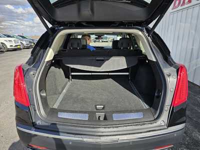 2017 Cadillac XT5, $18950.00. Photo 6