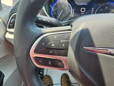 2023 Chrysler Pacifica, $21990.00. Photo 11