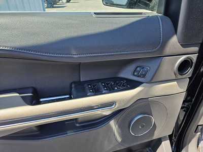 2021 Ford Expedition Max, $32999.00. Photo 10