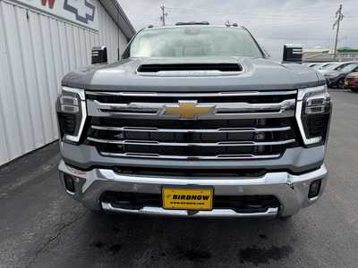 2025 Chevrolet 3500 Crew Cab, $76490.00. Photo 4
