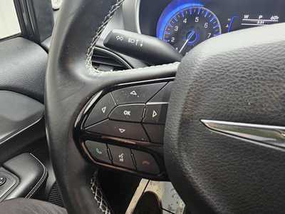 2018 Chrysler Pacifica, $14599.00. Photo 11