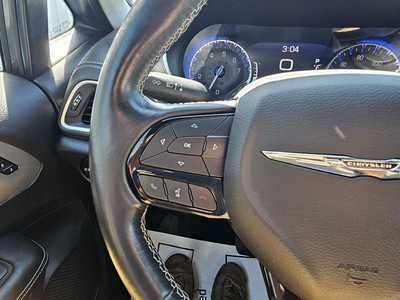 2021 Chrysler Pacifica, $27899.00. Photo 10
