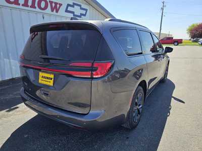 2021 Chrysler Pacifica, $27899.00. Photo 4