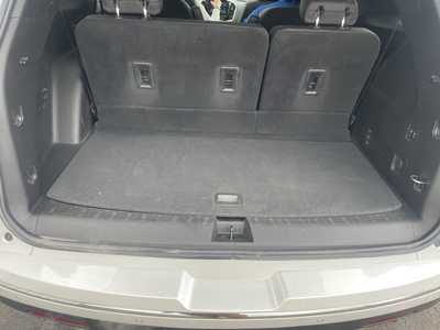 2023 Chevrolet Traverse, $39850.00. Photo 7