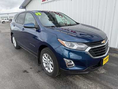2019 Chevrolet Equinox, $15899.00. Photo 2