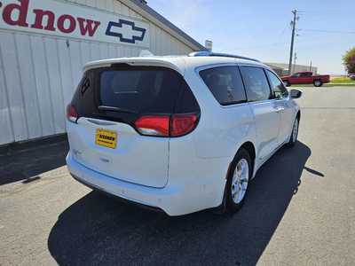 2017 Chrysler Pacifica, $11599.00. Photo 4