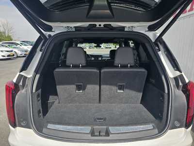 2023 Cadillac XT6, $39900.00. Photo 6