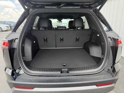 2026 Chevrolet Equinox, $34045.00. Photo 9