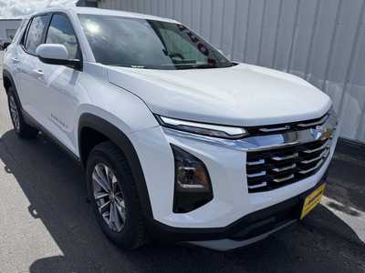 2026 Chevrolet Equinox, $34045.00. Photo 2