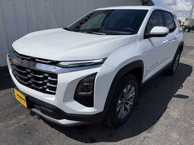 2026 Chevrolet Equinox, $34045.00. Photo 5