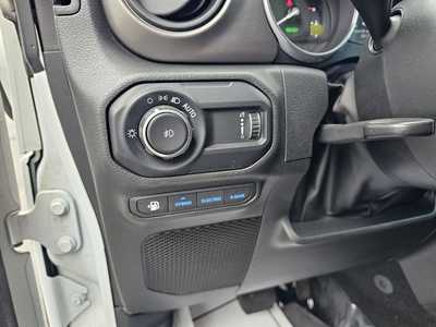 2023 Jeep Wrangler Unlimited, $29699.00. Photo 9