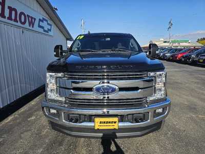 2019 Ford F350 Crew Cab, $46399.00. Photo 3