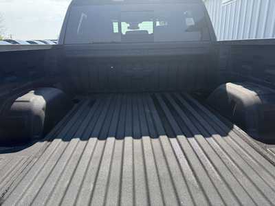2023 Chevrolet 1500 Crew Cab, $39990.00. Photo 4