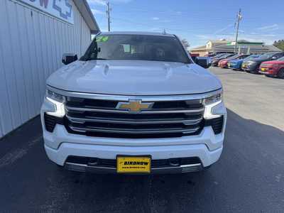 2024 Chevrolet 1500 Crew Cab, $56990.00. Photo 4