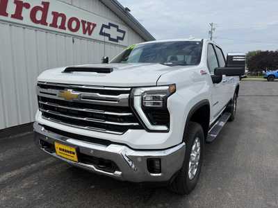 2024 Chevrolet 2500 Crew Cab, $74990.00. Photo 5