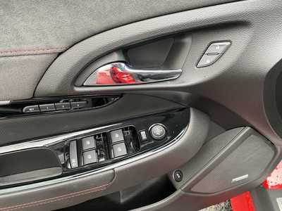 2014 Chevrolet SS, $39990.00. Photo 11