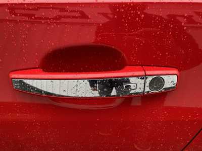 2014 Chevrolet SS, $39990.00. Photo 9