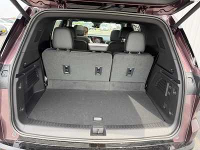 2025 Chevrolet Traverse, $59145.00. Photo 10