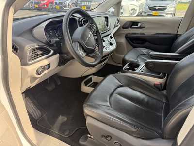 2022 Chrysler Pacifica, $19990.00. Photo 12