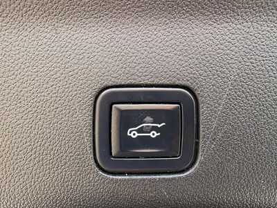 2022 Chevrolet Suburban, $56990.00. Photo 10