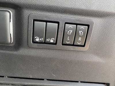2022 Chevrolet Suburban, $56990.00. Photo 9